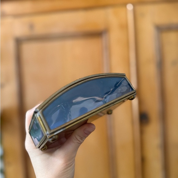 Vintage handcrafted Via Vermont Nativity brass and glass hinged trinket box - Picture 3 of 10